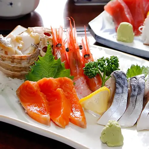 お刺身などのお料理